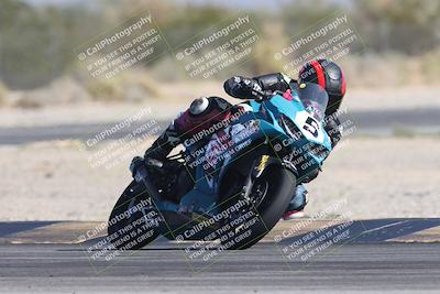 media/Nov-01-2025-CVMA (Sat) [[fc0f7531b8]]/Race 4-500-400-350 Supersport/